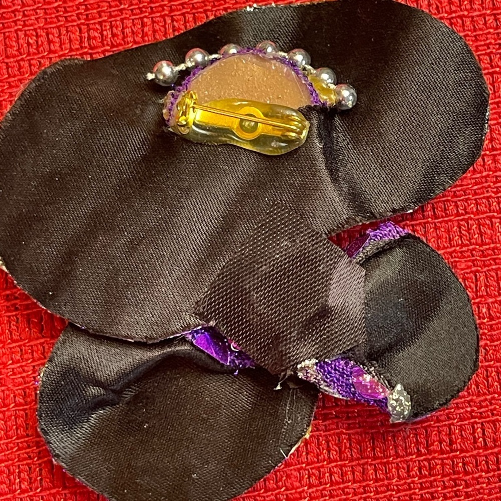 Vintage fancy lady brooch - Picture 2 of 2
